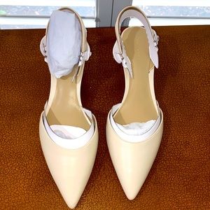 “Lainey” Ann Taylor Leather Sling Back - Sz 10M